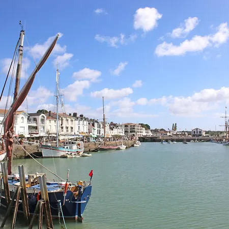 別荘 L'agapanthe By Interhome *