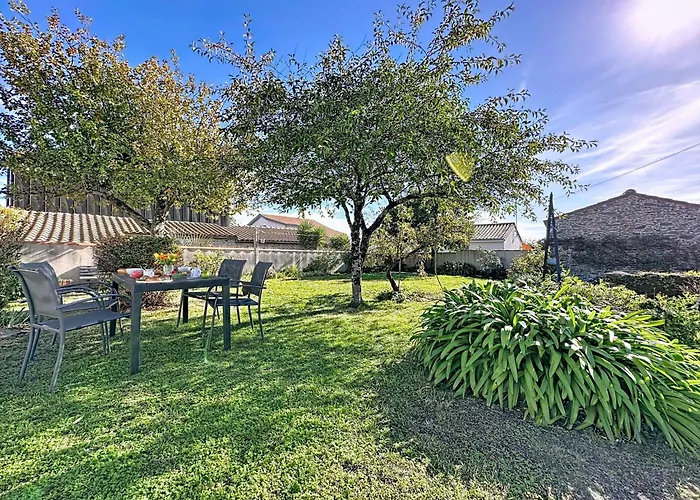 L'agapanthe By Interhome * ポルニック